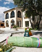 centro-educativo-hormiguitas-patio-02.jpg