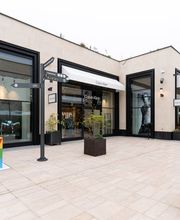 Calvin Klein Outlet image 1