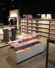 Calvin Klein Underwear Outlet image 3