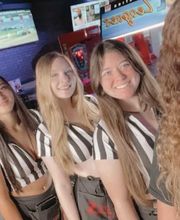 Hotshots Sports Bar & Grill image 18