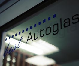 junited AUTOGLAS Leipzig-Neulindenau Bild 6