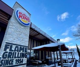 Burger King sous la première neige de 2023.