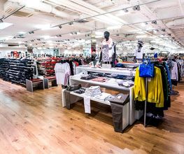 MUECKE Regenburg im KÖWE Einkaufszentrum Damenbschuhe