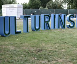 Kulturinsel 3D-Buchstaben Dekorationsbau Eventdekoration Festivaldekoration.JPG