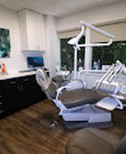 Santoro Dentistry image 1
