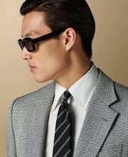 Patterned blazers add refined depth and Italian-crafted distinction to every modern man’s wardrobe.
