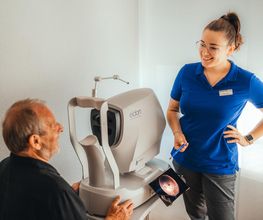 Behandlung bei Prof. Dr. Thomas Bertelmann - Augenarztpraxis Wetzlar ocularis.pro