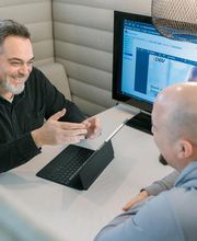 Beratungsgespräch - DBV Deutsche Beamtenversicherung Daniel Martin - Beamtenversicherung in  Siegen