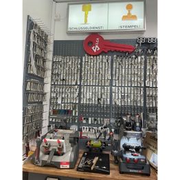 Paradies Schlüsselservice & Handyreparatur GmbH