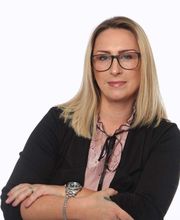 Sue Cruddas Real Estate Team image 1