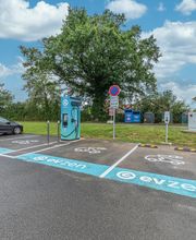 EVzen Station de recharge Bi1 Lurcy Levis