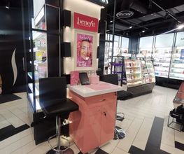 Brow Bar Benefit Cosmetics immagine 14
