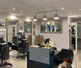 Au Comptoir Des Coupes image 6