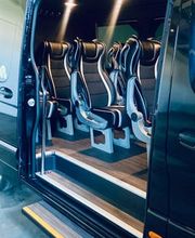 AutoHispalis - Alquiler de minivan con conductor en Sevilla imagen 6