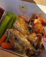 Lucie's Sage & Sand Bar & Grill image 9