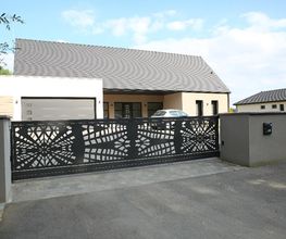 ETS Pilez image 1