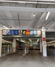 SIXT Autovermietung Bremen Hauptbahnhof Bild 4
