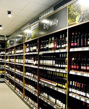 Getränkeabteilung
Unsere umfangreiche Getränkeabteilung bietet Ihnen neben regionalen Bier- und Weinsorten, auch Sekt und Spirituosen. Als besonderen Service erhalten Sie bei uns zusätzlich gekühlte Kästen.