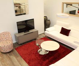 HCM 77 HOME CENTER image 6