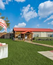 Advantage Storage image 2