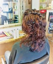 BABA'S HAAR-OASE Bild 5