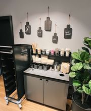 Junge Die Bäckerei. Bild 13