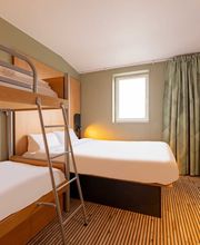 B&B HOTEL Calais Centre Saint-Pierre image 4