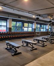Basic-Fit Enschede Wesselerbrinklaan 24/7 - Free weight zone