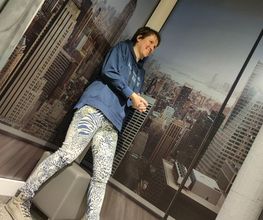 Blick in unsere ebenerdige Großraum-Umkleidekabine im NY-Design