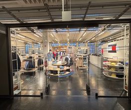 Tommy Hilfiger Outlet Bild 1