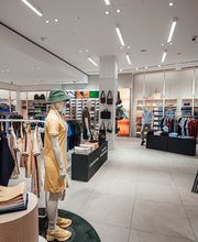 Lacoste Hamburg Überseequartier Bild 3