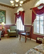 Glendale Gardens Memory Care image 12