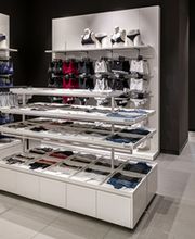 Calvin Klein Outlet immagine 5