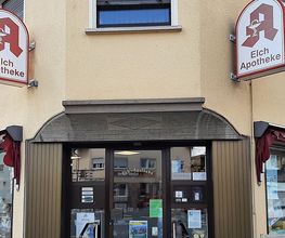 Aussenansicht der Elch-Apotheke