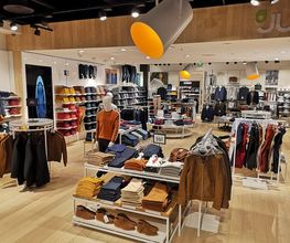 Photo de l'intérieur du magasin Jules Brest