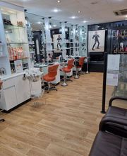 Camille Albane image 6