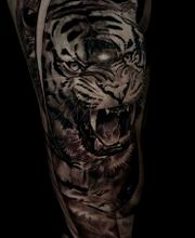 Canvas Tattoo & Art Gallery image 5