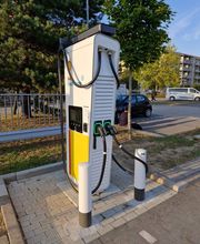 Shell Recharge Charging Station Bild 1