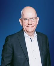 Andreas Ochtendung - AXA Versicherungen Claus Decker - Kfz Versicherung in Köln