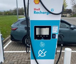 Shell Recharge Charging Station Bild 1