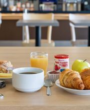 B&B HOTEL Lyon Eurexpo Chassieu image 4