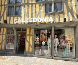Calzedonia image 1