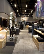 Calvin Klein Jeans immagine 3