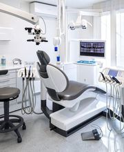 Zahnarztpraxis zur alten Waage, Dr. med. dent. Martin Wüest, Dr. med. dent. Dominik Rychen Bild 3