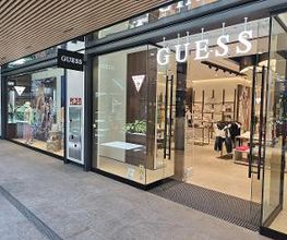 GUESS imagen 1