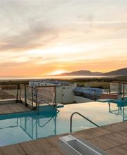 Infinity pool