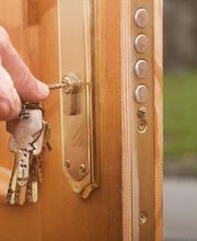 Puertas y Armarios Lis S.L imagen 4