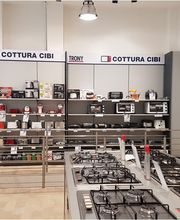 Trony via Ducco Brescia immagine 3