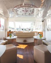 Solarwaterworld Hafen: Schiffsrundfahrten und Sightseeing Touren in Berlin mit Solar-Katamaran Bild 6