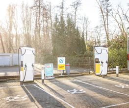 Shell Recharge Charging Station Bild 1